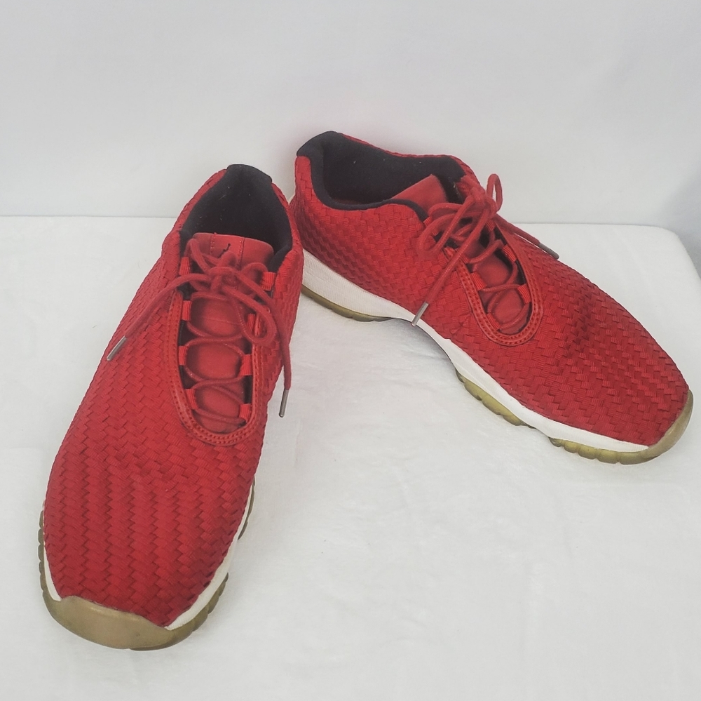Air Jordan Future Low Red Sneakers 6Y